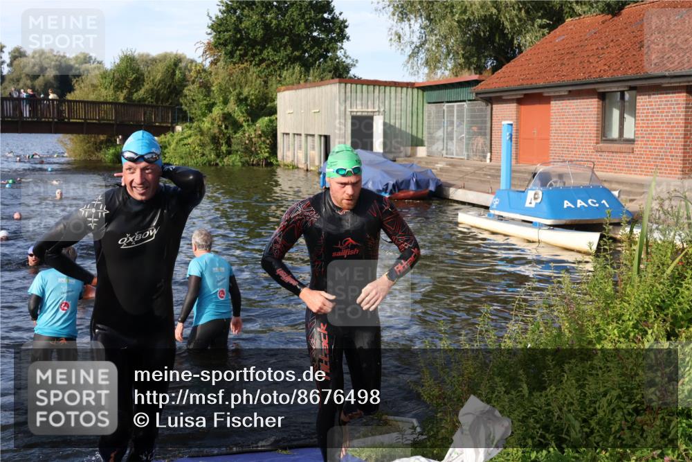 31.08.2025 - Elbe Triathlon Hamburg Luisa Fischer http://msf.ph/oto/8676498 31.08.2025 09:08:44 Schwimmen 422, 633, 636 meine-sportfotos.de