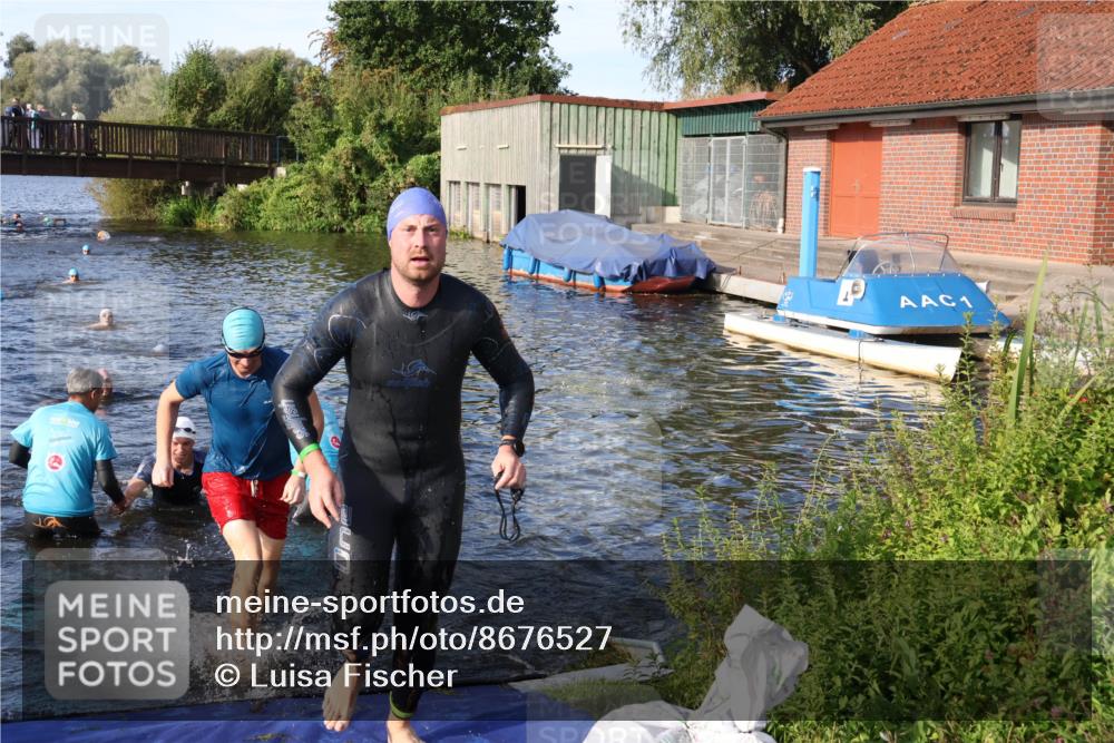 31.08.2025 - Elbe Triathlon Hamburg Luisa Fischer http://msf.ph/oto/8676527 31.08.2025 09:08:57 Schwimmen 422, 472, 497, 521, 925 meine-sportfotos.de