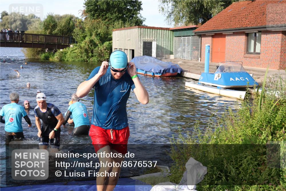 31.08.2025 - Elbe Triathlon Hamburg Luisa Fischer http://msf.ph/oto/8676537 31.08.2025 09:08:59 Schwimmen 418, 472, 497, 521, 925 meine-sportfotos.de