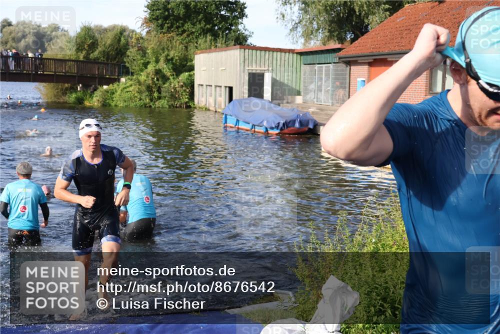 31.08.2025 - Elbe Triathlon Hamburg Luisa Fischer http://msf.ph/oto/8676542 31.08.2025 09:09:00 Schwimmen 418, 472, 497, 521, 925 meine-sportfotos.de