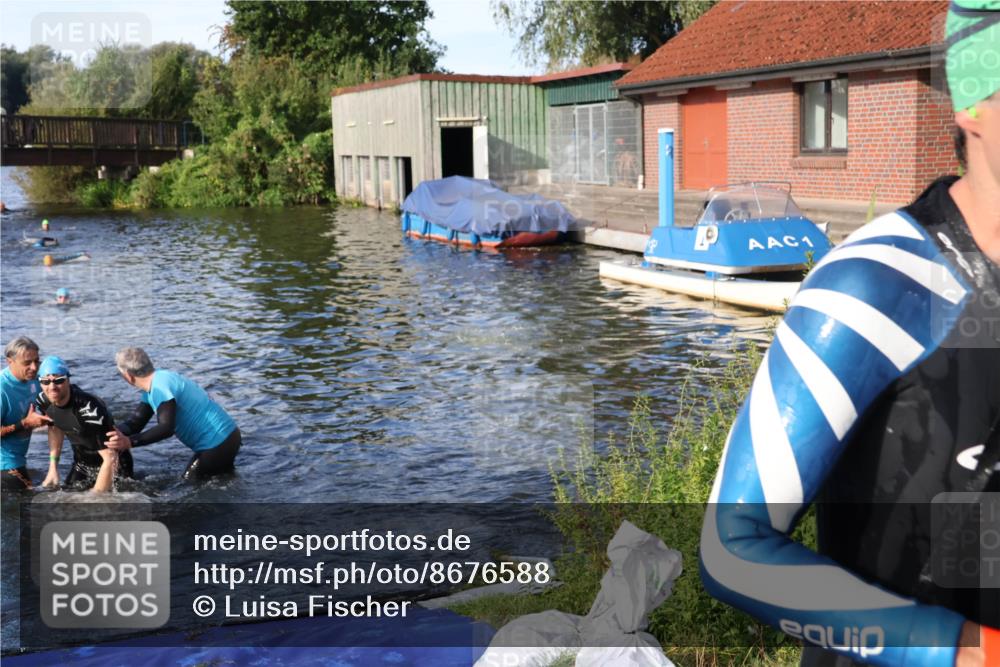 31.08.2025 - Elbe Triathlon Hamburg Luisa Fischer http://msf.ph/oto/8676588 31.08.2025 09:09:24 Schwimmen 406, 546, 651 meine-sportfotos.de