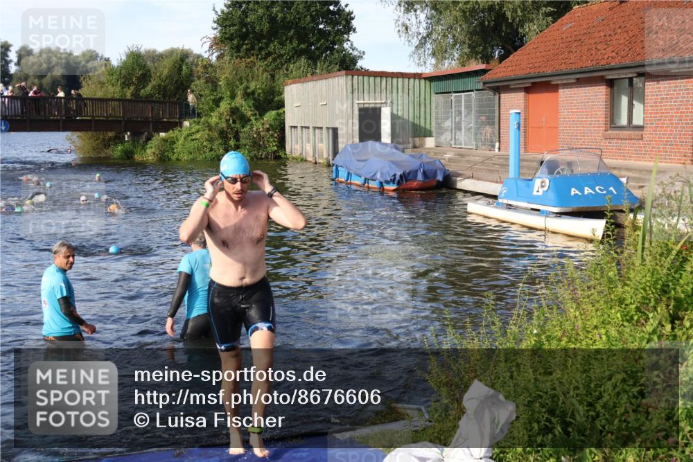 31.08.2025 - Elbe Triathlon Hamburg Luisa Fischer http://msf.ph/oto/8676606 31.08.2025 09:09:31 Schwimmen 406, 546 meine-sportfotos.de