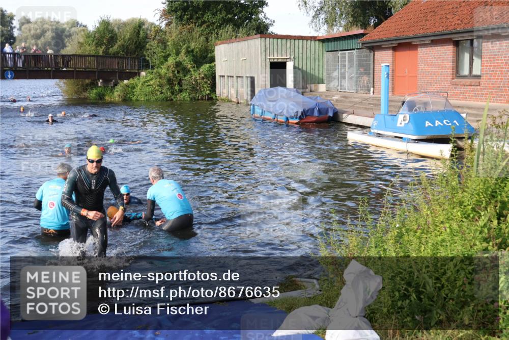 31.08.2025 - Elbe Triathlon Hamburg Luisa Fischer http://msf.ph/oto/8676635 31.08.2025 09:09:54 Schwimmen 459, 481, 561, 589, 646 meine-sportfotos.de
