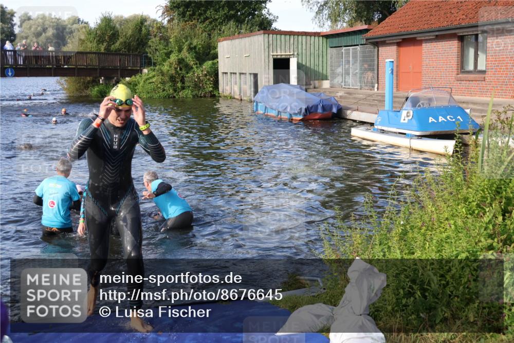 31.08.2025 - Elbe Triathlon Hamburg Luisa Fischer http://msf.ph/oto/8676645 31.08.2025 09:09:56 Schwimmen 459, 481, 561, 589, 646 meine-sportfotos.de