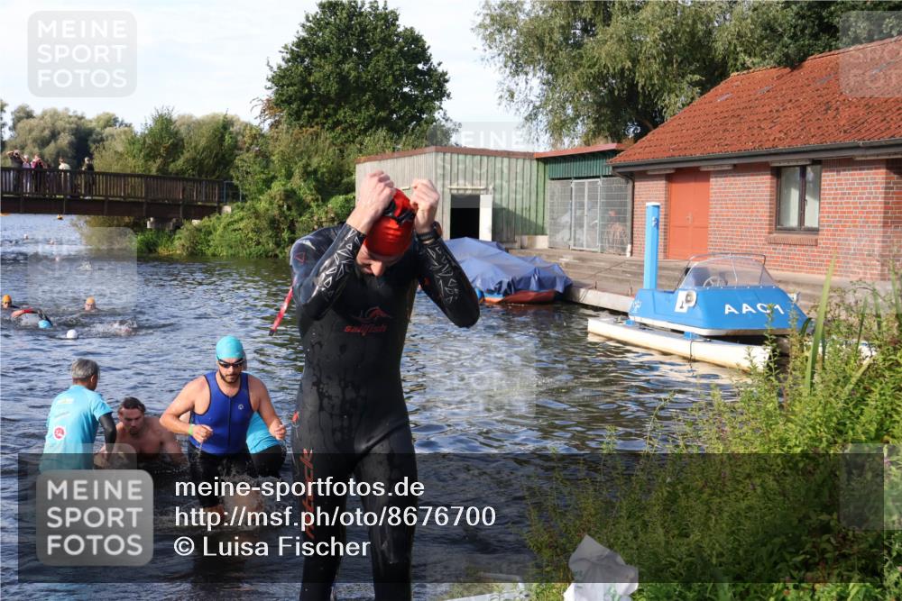 31.08.2025 - Elbe Triathlon Hamburg Luisa Fischer http://msf.ph/oto/8676700 31.08.2025 09:10:12 Schwimmen 432, 473, 478, 658 meine-sportfotos.de