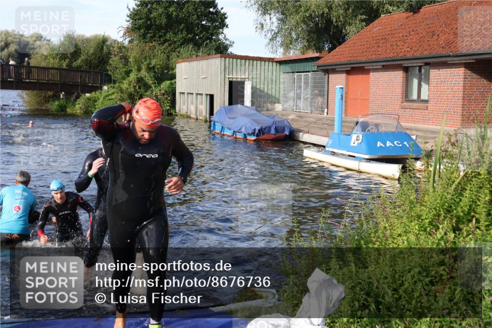 31.08.2025 - Elbe Triathlon Hamburg Luisa Fischer http://msf.ph/oto/8676736 31.08.2025 09:10:32 Schwimmen 454, 499, 603, 655, 834 meine-sportfotos.de
