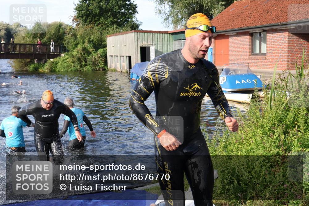 31.08.2025 - Elbe Triathlon Hamburg Luisa Fischer http://msf.ph/oto/8676770 31.08.2025 09:10:38 Schwimmen 499, 603, 655 meine-sportfotos.de