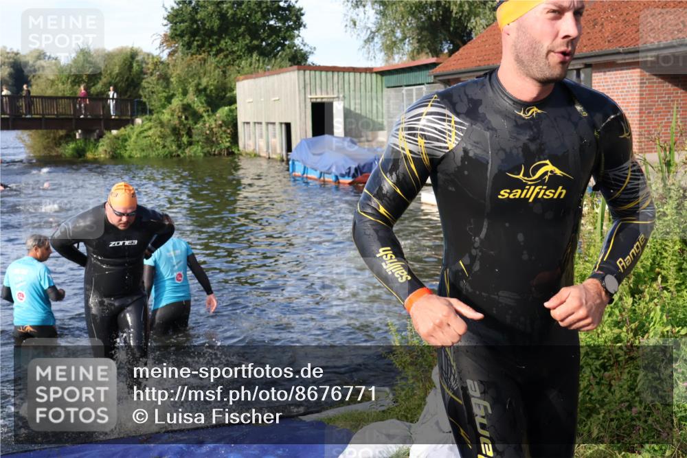 31.08.2025 - Elbe Triathlon Hamburg Luisa Fischer http://msf.ph/oto/8676771 31.08.2025 09:10:39 Schwimmen 499, 603, 655 meine-sportfotos.de