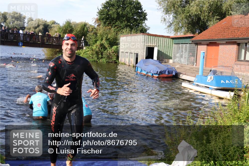 31.08.2025 - Elbe Triathlon Hamburg Luisa Fischer http://msf.ph/oto/8676795 31.08.2025 09:10:56 Schwimmen 428, 595, 648 meine-sportfotos.de