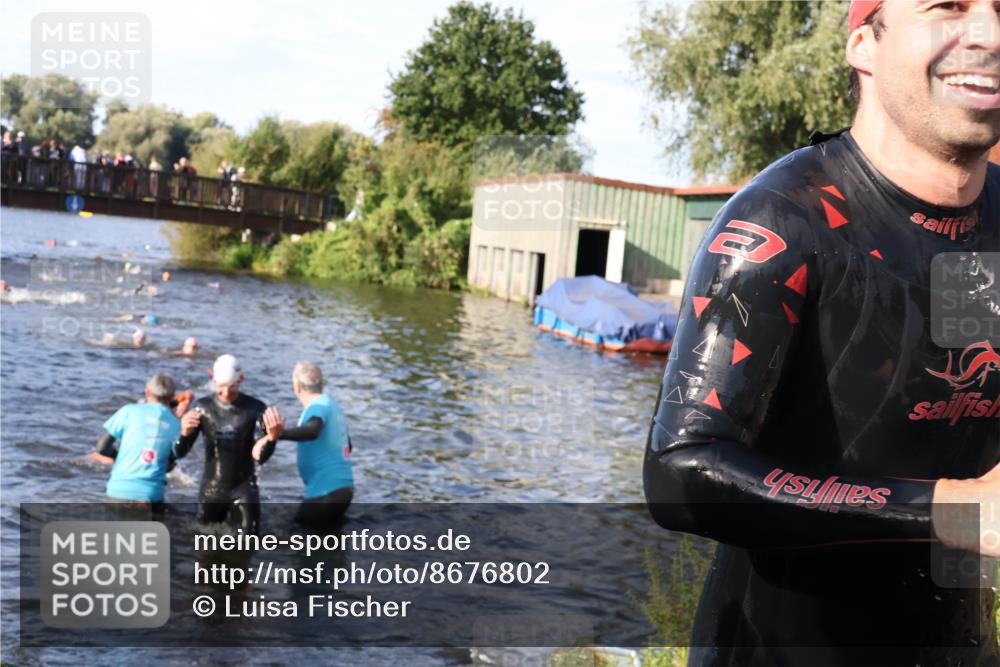 31.08.2025 - Elbe Triathlon Hamburg Luisa Fischer http://msf.ph/oto/8676802 31.08.2025 09:10:58 Schwimmen 428, 595, 648 meine-sportfotos.de