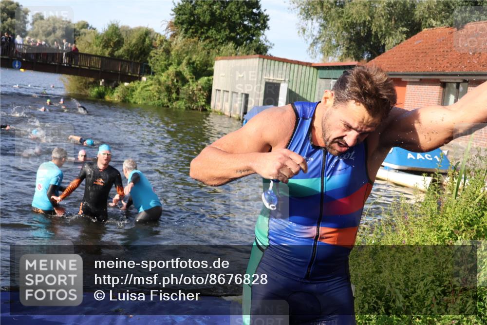 31.08.2025 - Elbe Triathlon Hamburg Luisa Fischer http://msf.ph/oto/8676828 31.08.2025 09:11:06 Schwimmen 428, 557, 574, 648 meine-sportfotos.de