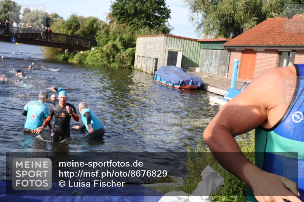 31.08.2025 - Elbe Triathlon Hamburg Luisa Fischer http://msf.ph/oto/8676829 31.08.2025 09:11:06 Schwimmen 428, 557, 574, 648 meine-sportfotos.de