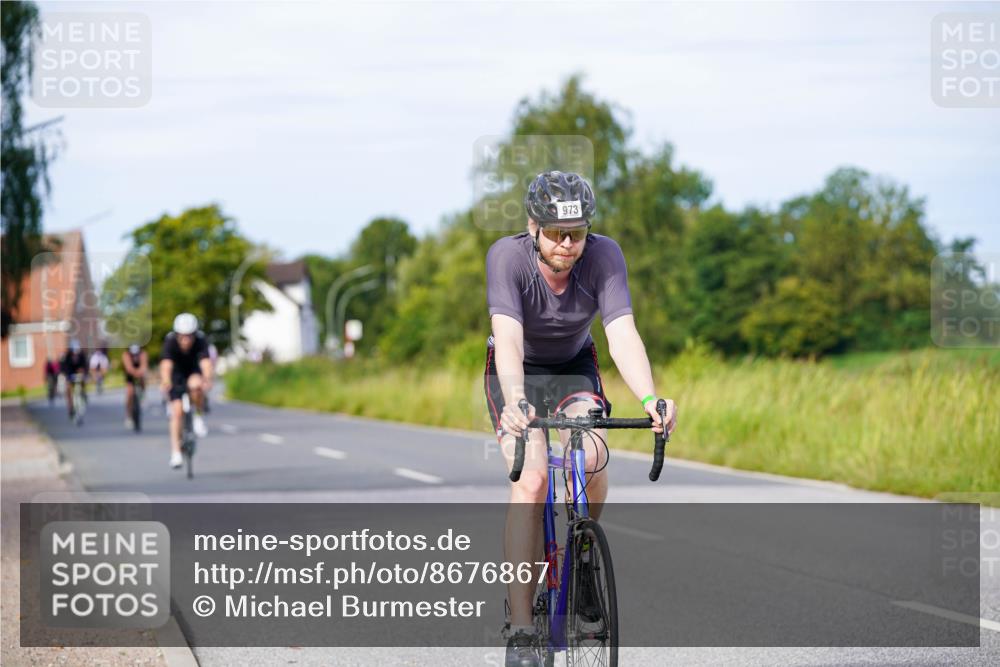 31.08.2025 - Elbe Triathlon Hamburg Michael Burmester http://msf.ph/oto/8676867 31.08.2025 10:25:52 Radfahren 503, 890, 973, 1020, 1029, 1055, 1060, 1133 meine-sportfotos.de