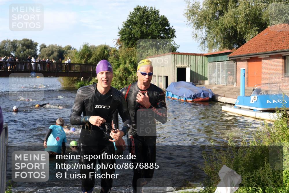 31.08.2025 - Elbe Triathlon Hamburg Luisa Fischer http://msf.ph/oto/8676885 31.08.2025 09:11:42 Schwimmen 575, 614, 616, 653, 656 meine-sportfotos.de