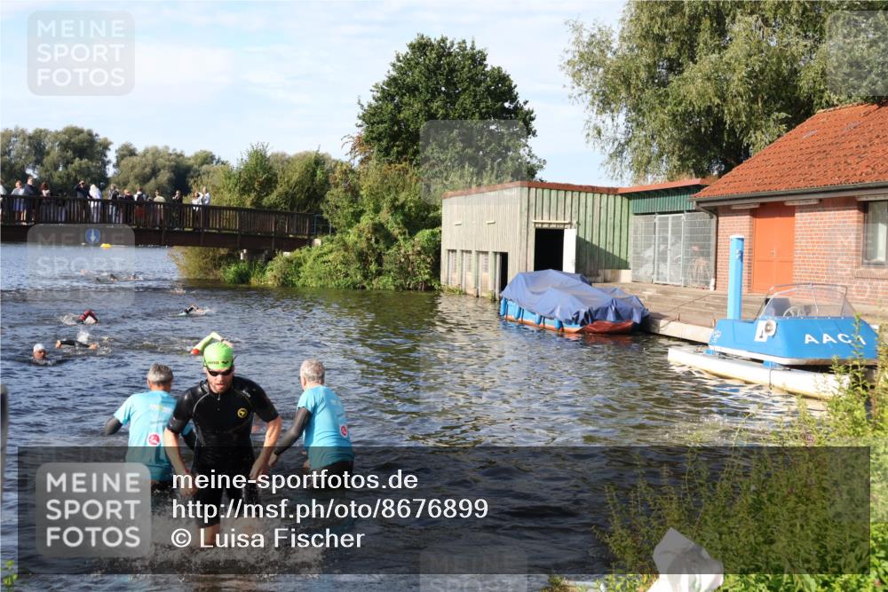 31.08.2025 - Elbe Triathlon Hamburg Luisa Fischer http://msf.ph/oto/8676899 31.08.2025 09:11:45 Schwimmen 575, 616, 653, 656 meine-sportfotos.de
