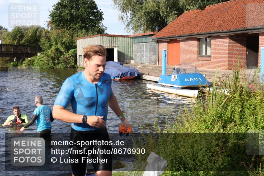 31.08.2025 - Elbe Triathlon Hamburg Luisa Fischer http://msf.ph/oto/8676930 31.08.2025 09:11:58 Schwimmen 438, 477, 568 meine-sportfotos.de