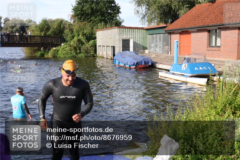 31.08.2025 - Elbe Triathlon Hamburg Luisa Fischer http://msf.ph/oto/8676959 31.08.2025 09:12:11 Schwimmen 525, 626, 639 meine-sportfotos.de