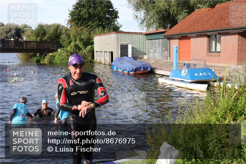 31.08.2025 - Elbe Triathlon Hamburg Luisa Fischer http://msf.ph/oto/8676975 31.08.2025 09:12:14 Schwimmen 525, 626, 639 meine-sportfotos.de