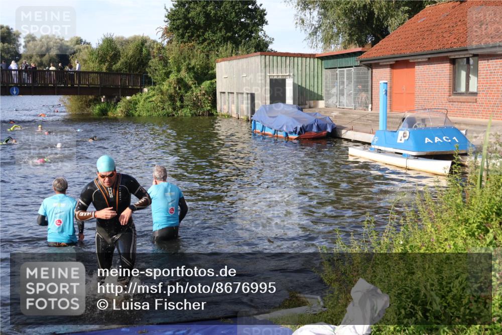 31.08.2025 - Elbe Triathlon Hamburg Luisa Fischer http://msf.ph/oto/8676995 31.08.2025 09:12:17 Schwimmen 626, 639 meine-sportfotos.de