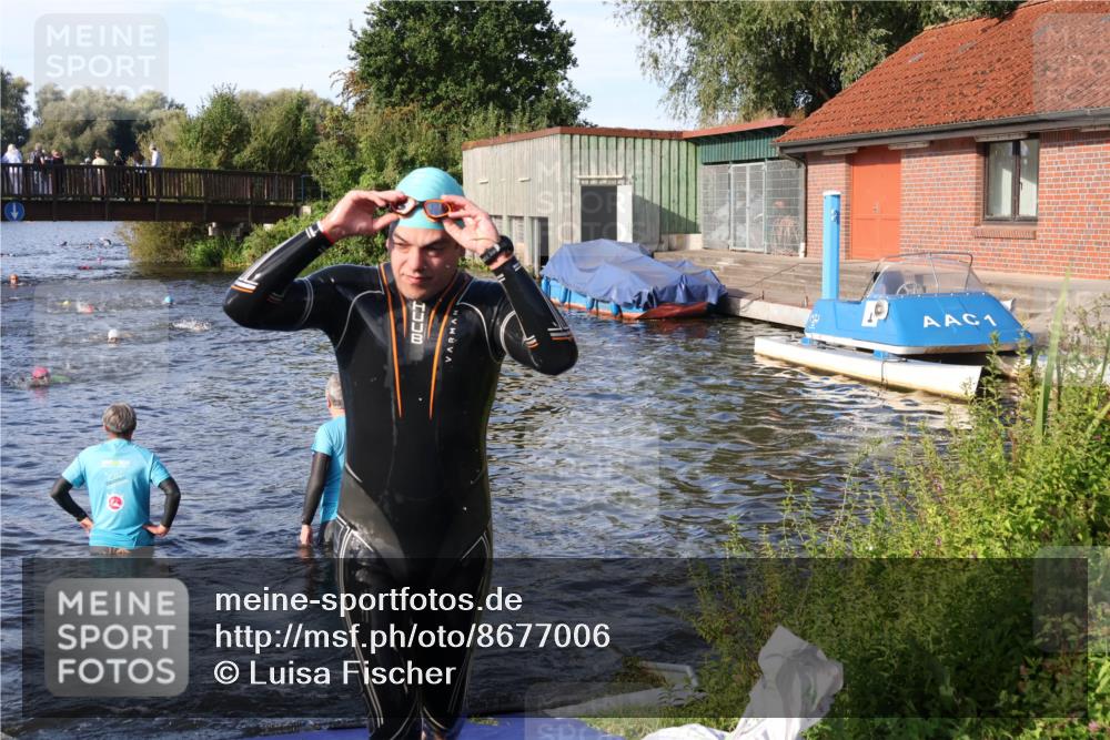 31.08.2025 - Elbe Triathlon Hamburg Luisa Fischer http://msf.ph/oto/8677006 31.08.2025 09:12:19 Schwimmen 639 meine-sportfotos.de