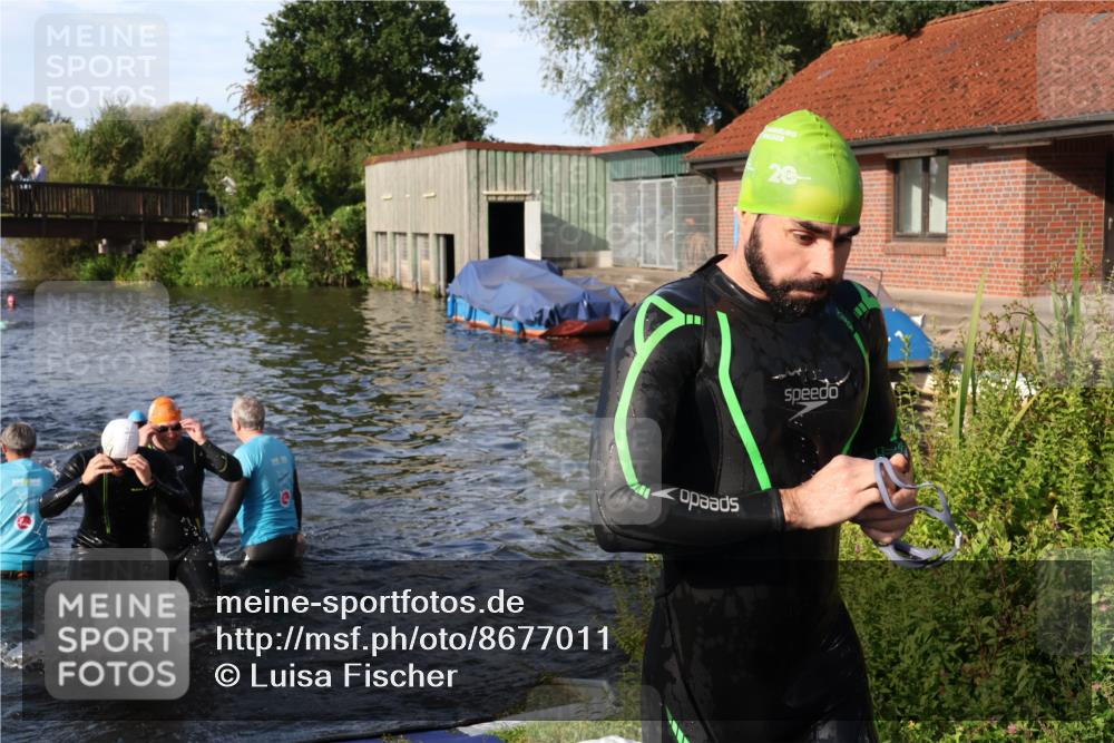 31.08.2025 - Elbe Triathlon Hamburg Luisa Fischer http://msf.ph/oto/8677011 31.08.2025 09:12:47 Schwimmen 461, 566, 642, 643 meine-sportfotos.de