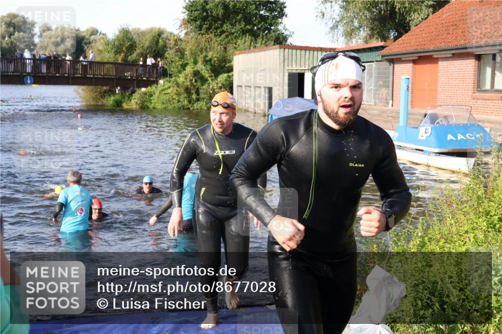 31.08.2025 - Elbe Triathlon Hamburg Luisa Fischer http://msf.ph/oto/8677028 31.08.2025 09:12:51 Schwimmen 461, 566, 615, 627, 642 meine-sportfotos.de