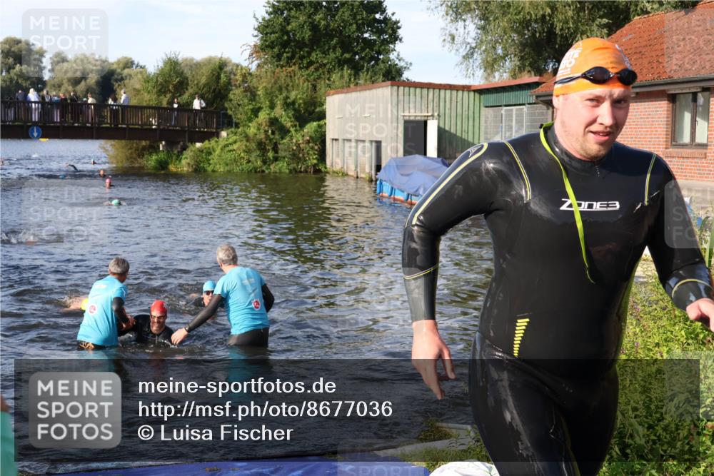 31.08.2025 - Elbe Triathlon Hamburg Luisa Fischer http://msf.ph/oto/8677036 31.08.2025 09:12:52 Schwimmen 461, 566, 615, 627, 642 meine-sportfotos.de