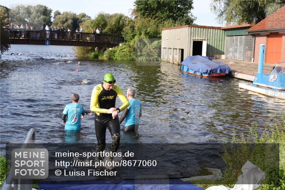 31.08.2025 - Elbe Triathlon Hamburg Luisa Fischer http://msf.ph/oto/8677060 31.08.2025 09:13:03 Schwimmen 579, 615, 623, 627 meine-sportfotos.de