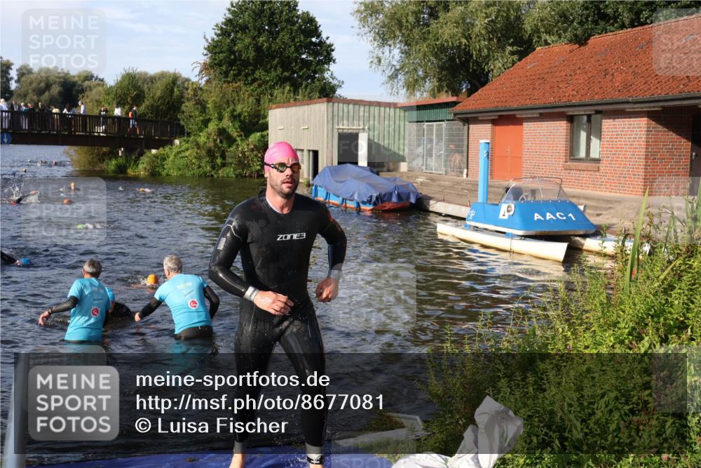 31.08.2025 - Elbe Triathlon Hamburg Luisa Fischer http://msf.ph/oto/8677081 31.08.2025 09:13:35 Schwimmen 558, 624, 753 meine-sportfotos.de