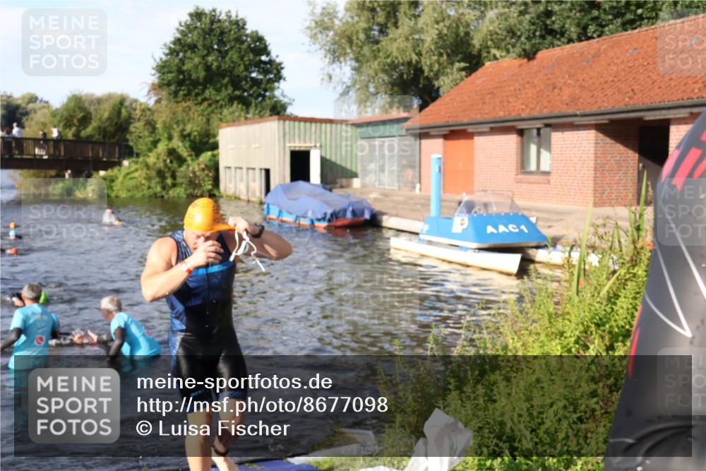 31.08.2025 - Elbe Triathlon Hamburg Luisa Fischer http://msf.ph/oto/8677098 31.08.2025 09:13:45 Schwimmen 624, 631, 753 meine-sportfotos.de