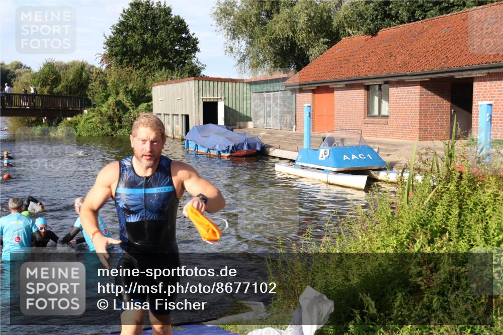 31.08.2025 - Elbe Triathlon Hamburg Luisa Fischer http://msf.ph/oto/8677102 31.08.2025 09:13:46 Schwimmen 611, 624, 631, 753 meine-sportfotos.de