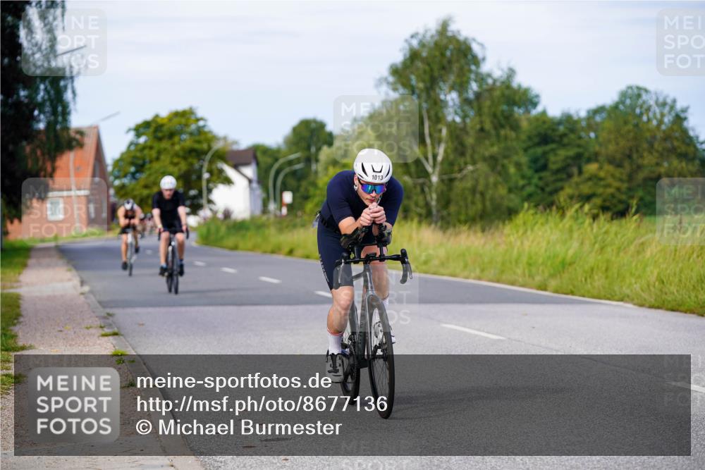 31.08.2025 - Elbe Triathlon Hamburg Michael Burmester http://msf.ph/oto/8677136 31.08.2025 10:27:17 Radfahren 1013, 1027, 1105, 1129 meine-sportfotos.de