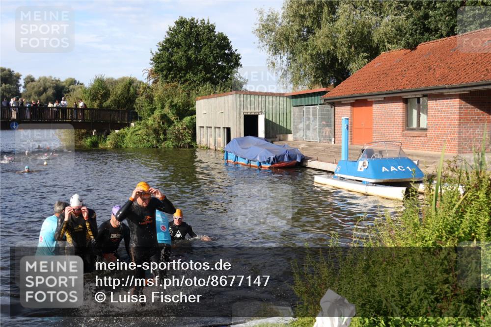 31.08.2025 - Elbe Triathlon Hamburg Luisa Fischer http://msf.ph/oto/8677147 31.08.2025 09:14:16 Schwimmen 597, 601, 608, 638, 659 meine-sportfotos.de