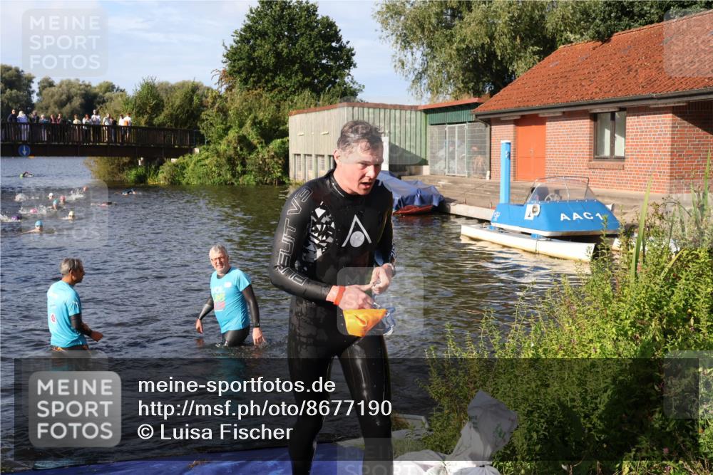 31.08.2025 - Elbe Triathlon Hamburg Luisa Fischer http://msf.ph/oto/8677190 31.08.2025 09:14:25 Schwimmen 601 meine-sportfotos.de