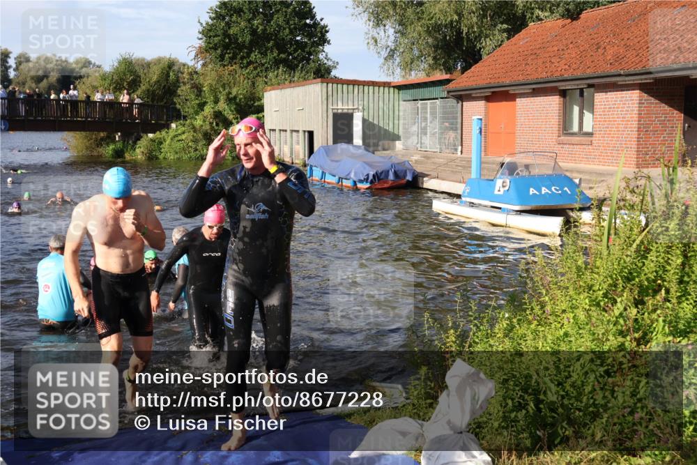 31.08.2025 - Elbe Triathlon Hamburg Luisa Fischer http://msf.ph/oto/8677228 31.08.2025 09:14:56 Schwimmen 427, 466, 605, 610, 715, 716, 724, 728 meine-sportfotos.de