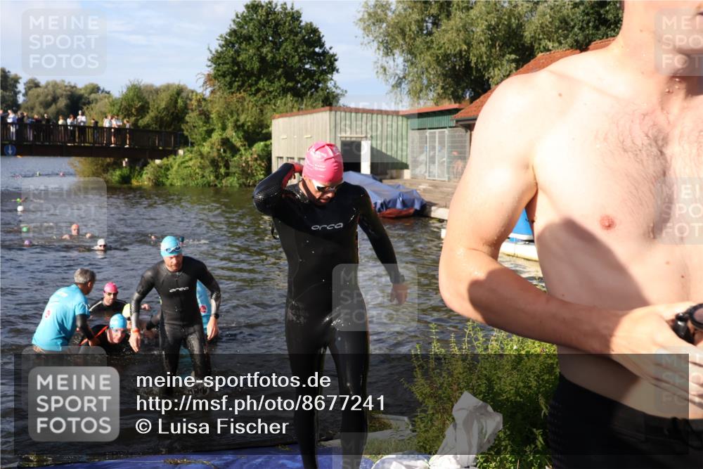 31.08.2025 - Elbe Triathlon Hamburg Luisa Fischer http://msf.ph/oto/8677241 31.08.2025 09:14:59 Schwimmen 427, 466, 605, 610, 715, 716, 724, 728 meine-sportfotos.de