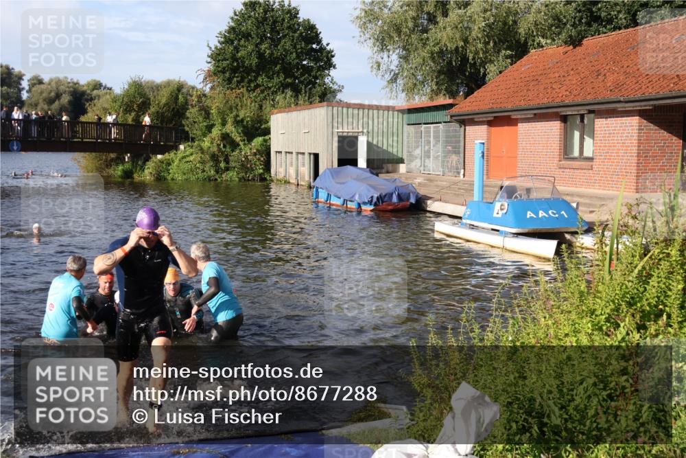 31.08.2025 - Elbe Triathlon Hamburg Luisa Fischer http://msf.ph/oto/8677288 31.08.2025 09:15:16 Schwimmen 419, 562, 567, 625, 660 meine-sportfotos.de
