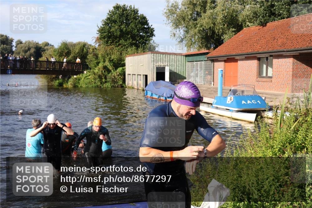 31.08.2025 - Elbe Triathlon Hamburg Luisa Fischer http://msf.ph/oto/8677297 31.08.2025 09:15:18 Schwimmen 419, 562, 567, 625, 660 meine-sportfotos.de