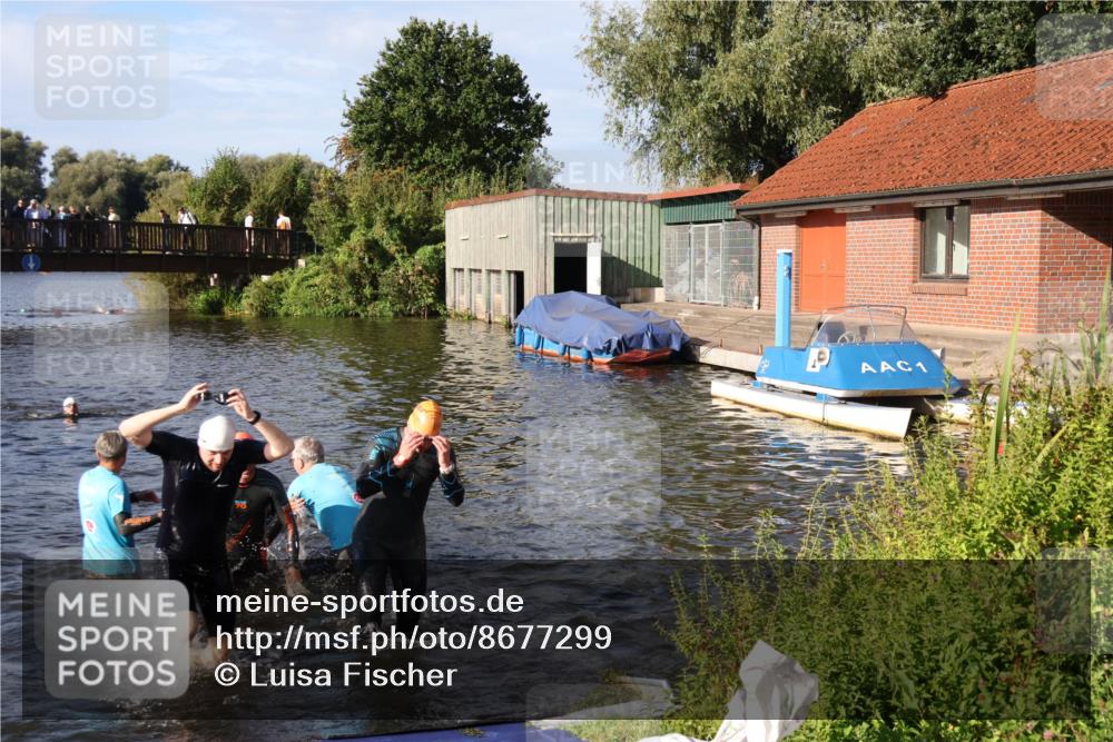31.08.2025 - Elbe Triathlon Hamburg Luisa Fischer http://msf.ph/oto/8677299 31.08.2025 09:15:18 Schwimmen 419, 562, 567, 625, 660 meine-sportfotos.de