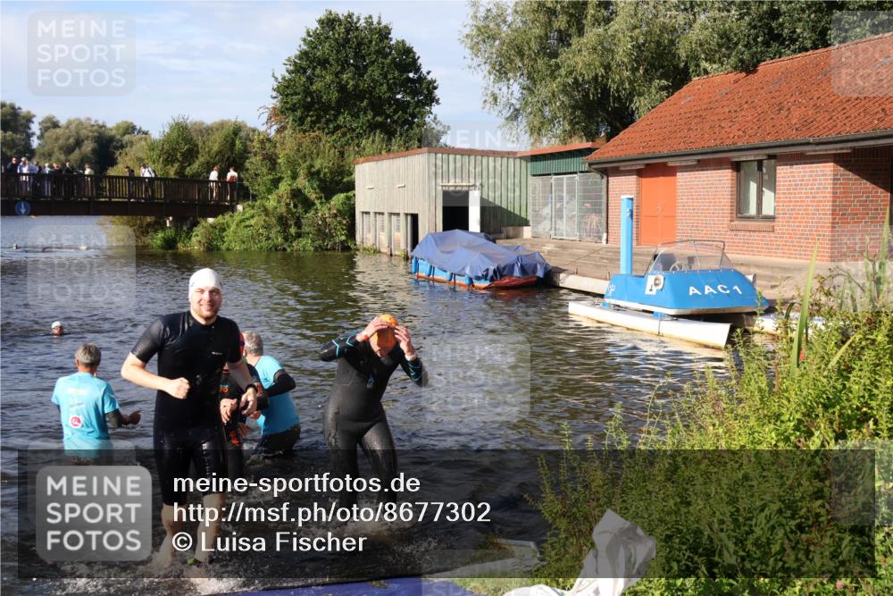 31.08.2025 - Elbe Triathlon Hamburg Luisa Fischer http://msf.ph/oto/8677302 31.08.2025 09:15:19 Schwimmen 419, 562, 567, 625, 660 meine-sportfotos.de