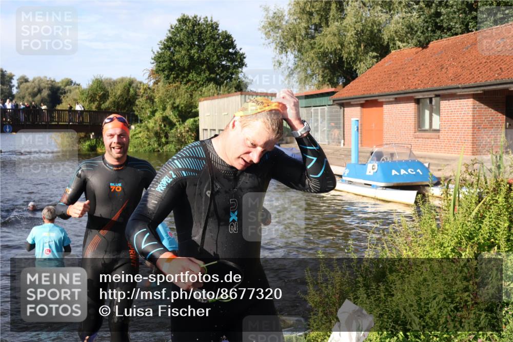31.08.2025 - Elbe Triathlon Hamburg Luisa Fischer http://msf.ph/oto/8677320 31.08.2025 09:15:23 Schwimmen 419, 567, 625, 660, 725 meine-sportfotos.de