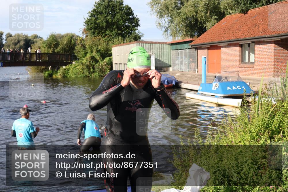 31.08.2025 - Elbe Triathlon Hamburg Luisa Fischer http://msf.ph/oto/8677351 31.08.2025 09:16:14 Schwimmen 678, 743 meine-sportfotos.de