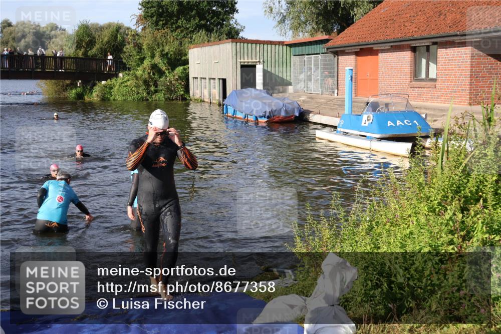 31.08.2025 - Elbe Triathlon Hamburg Luisa Fischer http://msf.ph/oto/8677358 31.08.2025 09:16:20 Schwimmen 678 meine-sportfotos.de