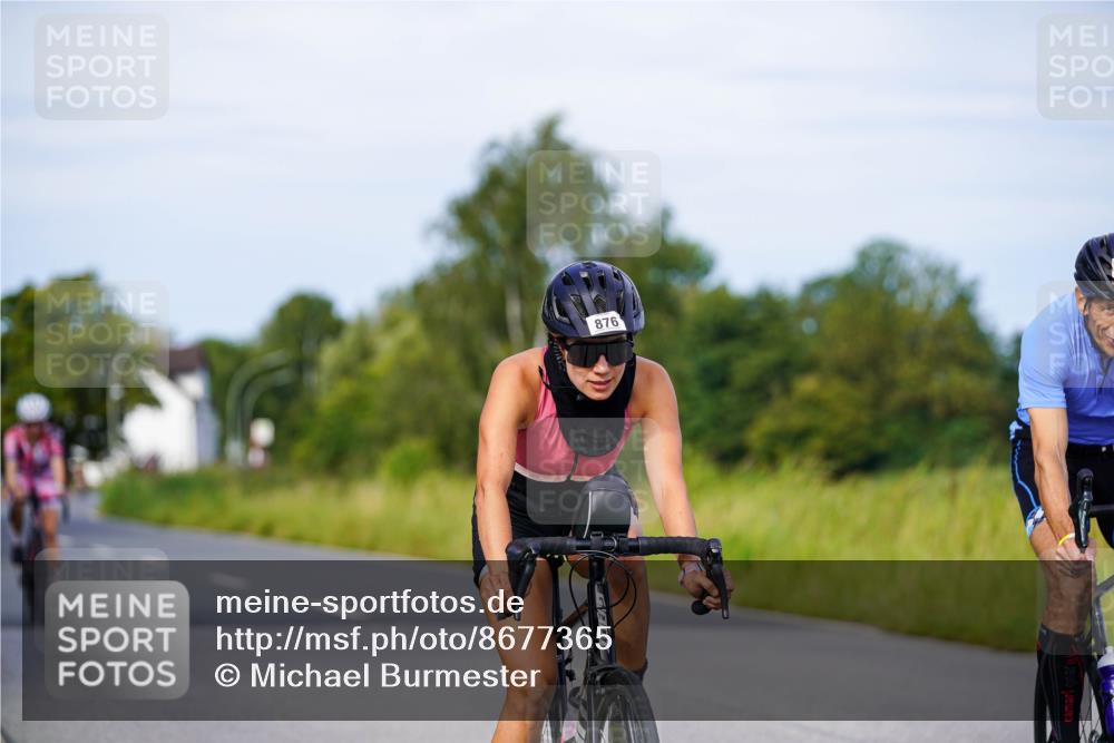 31.08.2025 - Elbe Triathlon Hamburg Michael Burmester http://msf.ph/oto/8677365 31.08.2025 10:28:37 Radfahren 748, 789, 848, 876, 913, 1123 meine-sportfotos.de