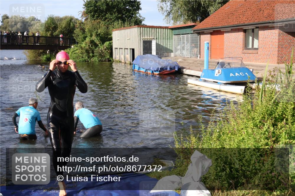 31.08.2025 - Elbe Triathlon Hamburg Luisa Fischer http://msf.ph/oto/8677372 31.08.2025 09:16:31 Schwimmen 590, 599, 606 meine-sportfotos.de
