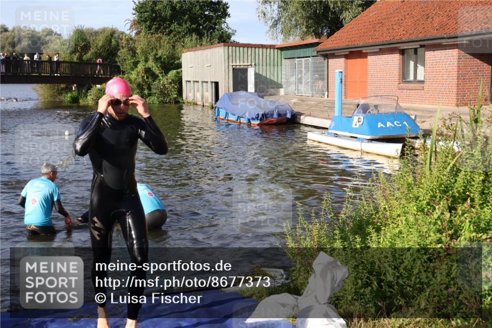 31.08.2025 - Elbe Triathlon Hamburg Luisa Fischer http://msf.ph/oto/8677373 31.08.2025 09:16:31 Schwimmen 590, 599, 606 meine-sportfotos.de