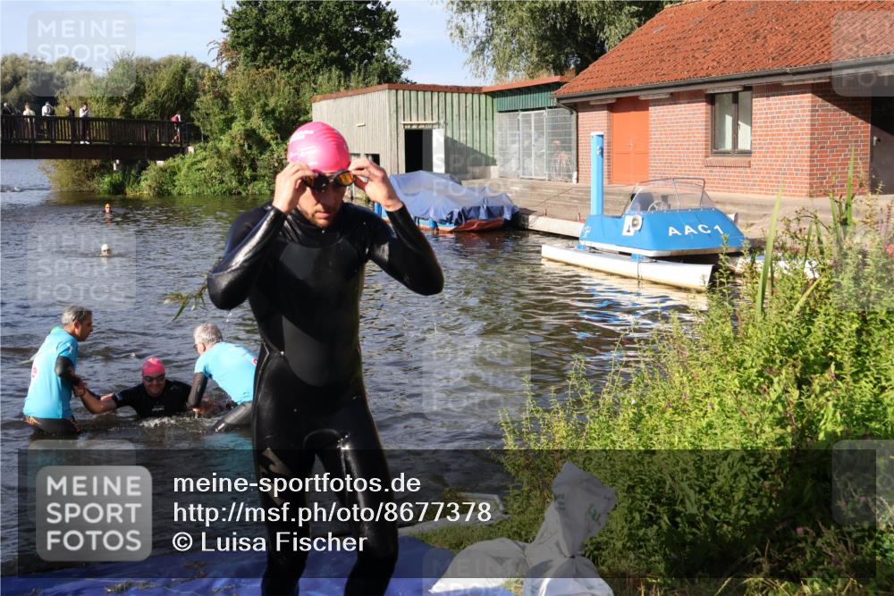 31.08.2025 - Elbe Triathlon Hamburg Luisa Fischer http://msf.ph/oto/8677378 31.08.2025 09:16:32 Schwimmen 590, 599, 606 meine-sportfotos.de