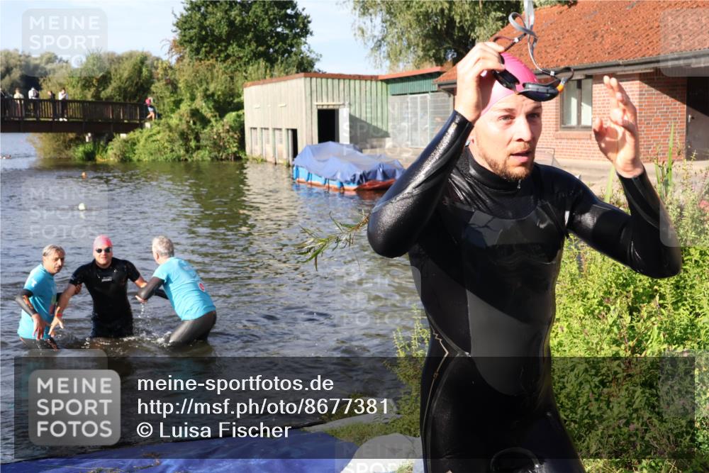 31.08.2025 - Elbe Triathlon Hamburg Luisa Fischer http://msf.ph/oto/8677381 31.08.2025 09:16:33 Schwimmen 590, 599, 606 meine-sportfotos.de