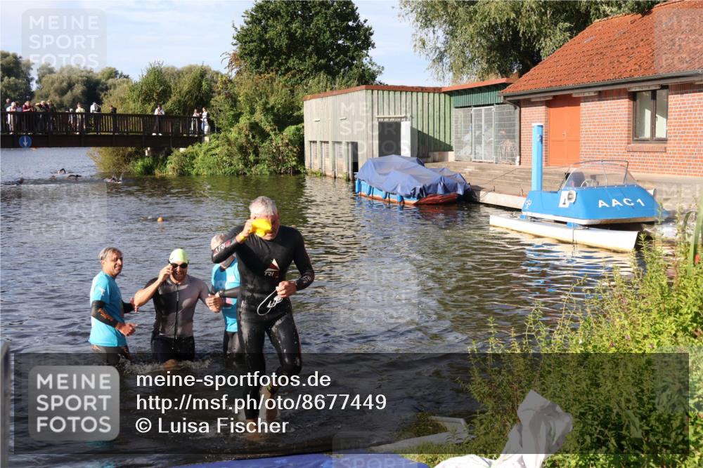 31.08.2025 - Elbe Triathlon Hamburg Luisa Fischer http://msf.ph/oto/8677449 31.08.2025 09:16:57 Schwimmen 569, 773 meine-sportfotos.de