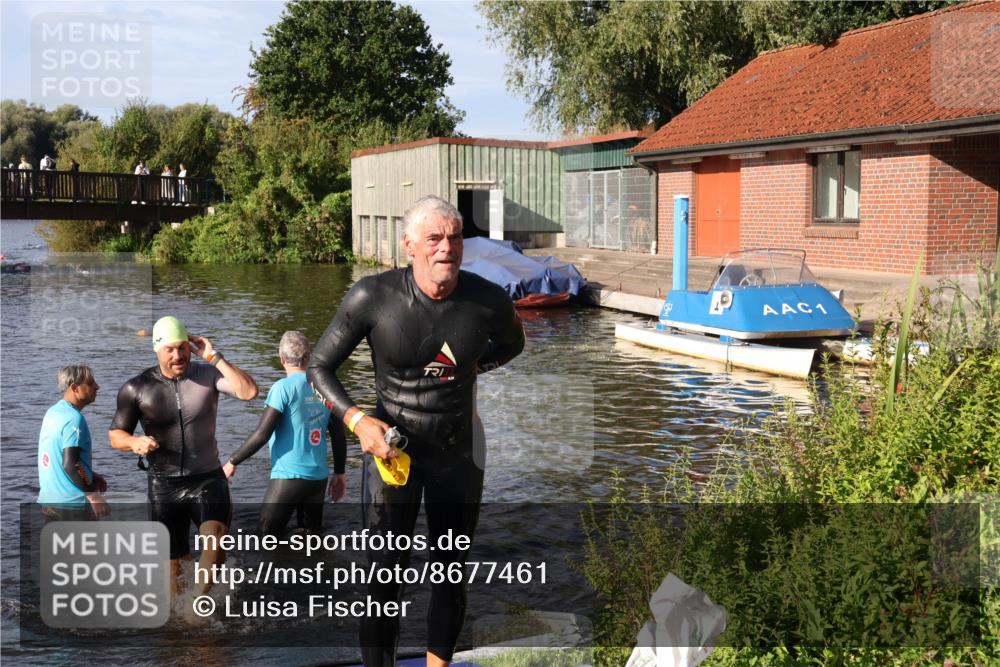 31.08.2025 - Elbe Triathlon Hamburg Luisa Fischer http://msf.ph/oto/8677461 31.08.2025 09:16:59 Schwimmen 569, 773 meine-sportfotos.de
